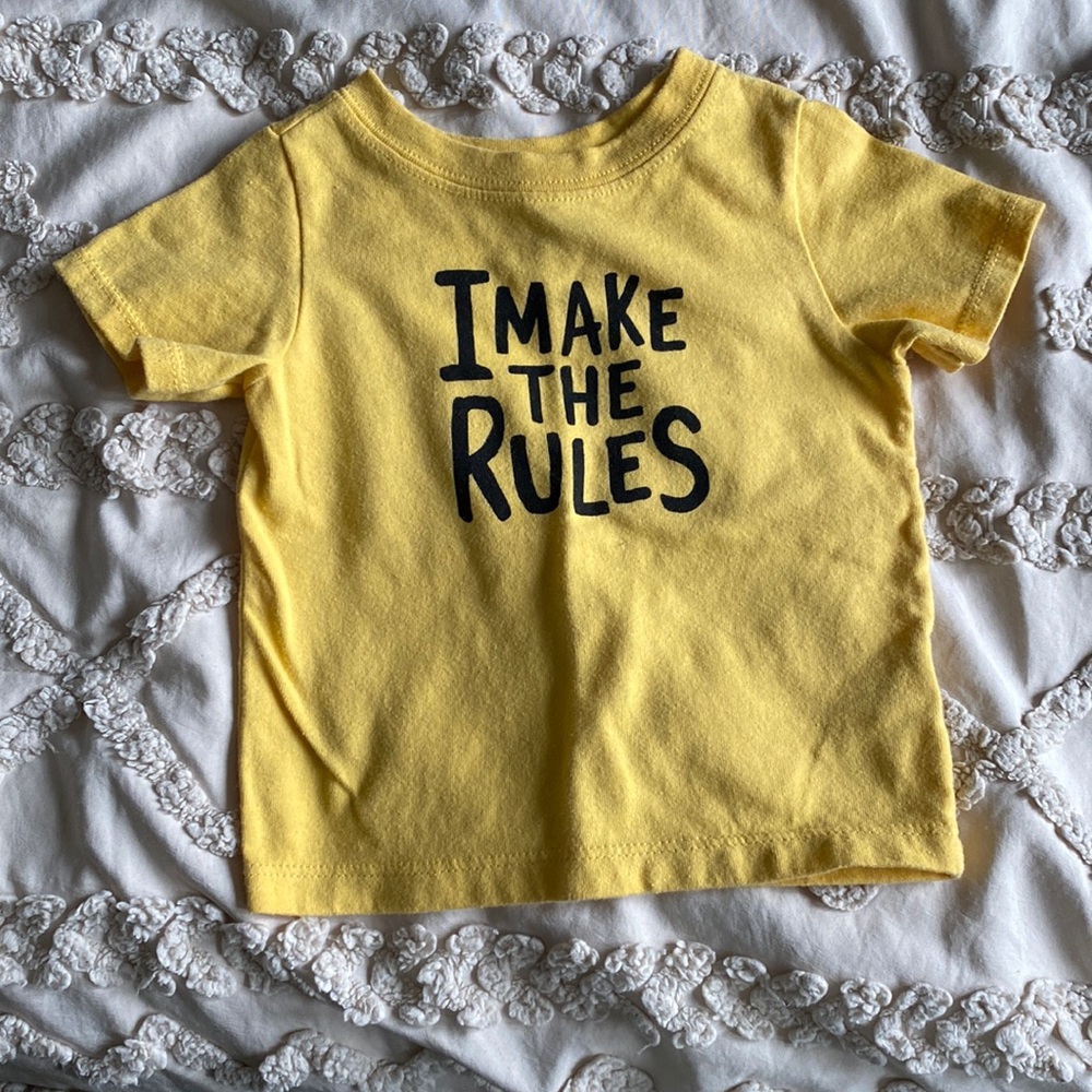 Garanimals 6-9 months yellow boy/girl t-shirt. EUC!